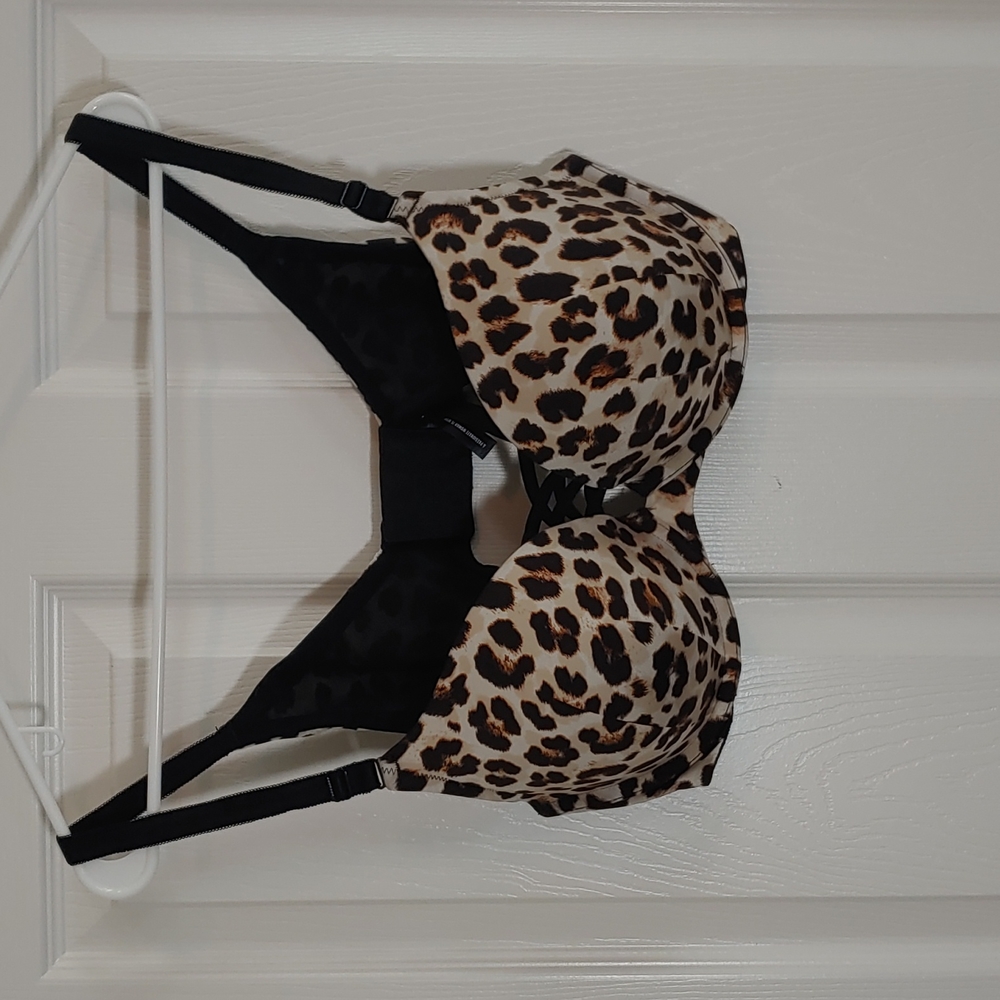NWOT Torrid Bra Animal Print Size 40D